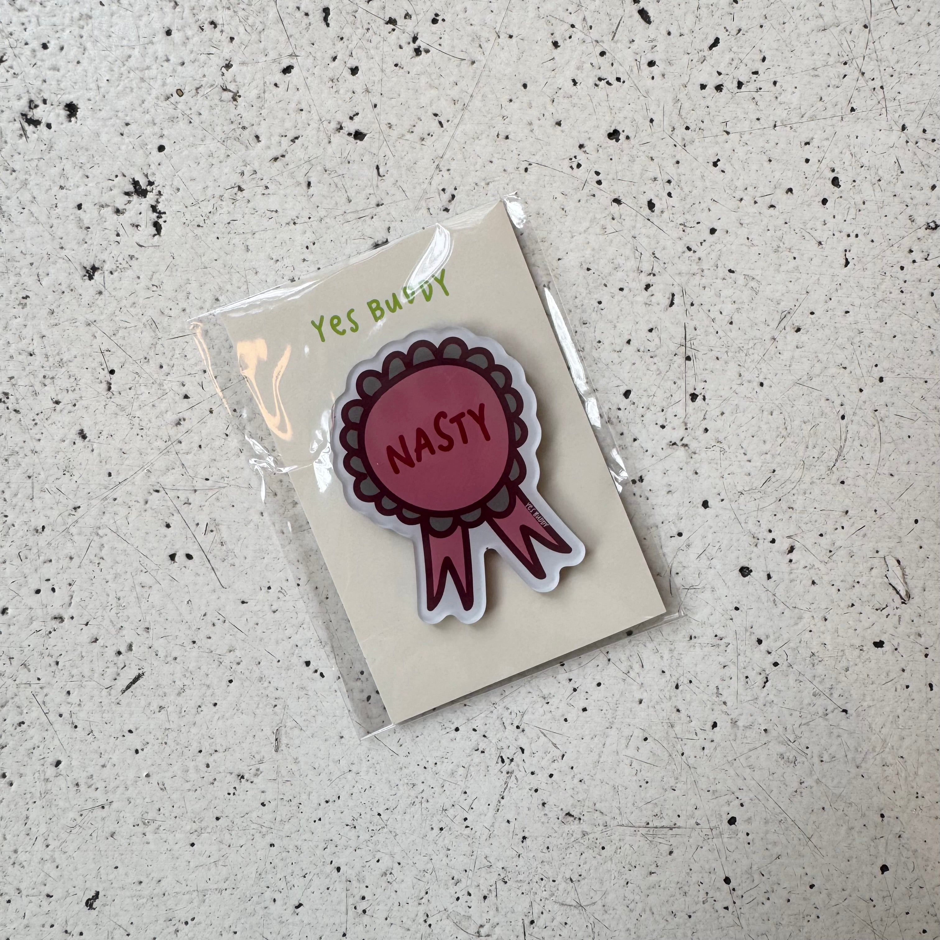 Nasty ribbon magnet